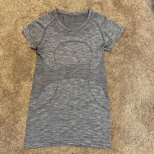 Lululemon Swiftly Tech Short Sleeve